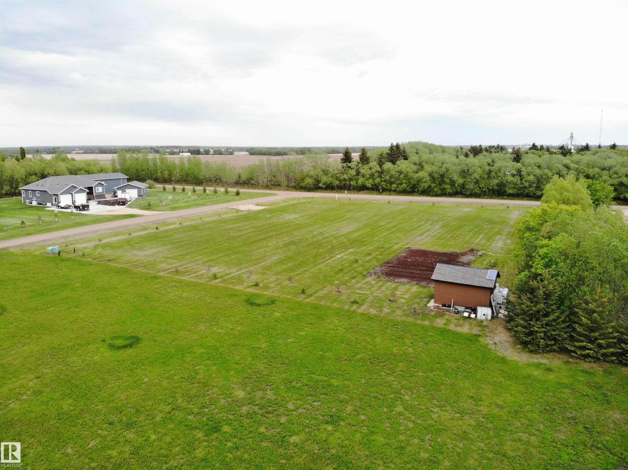 https://bt-photos.global.ssl.fastly.net/alberta/1280_boomver_1_E4483139-2.jpg
