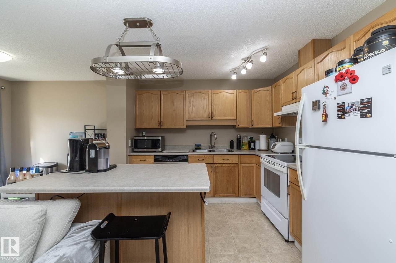 https://bt-photos.global.ssl.fastly.net/alberta/1280_boomver_1_E4483292-2.jpg