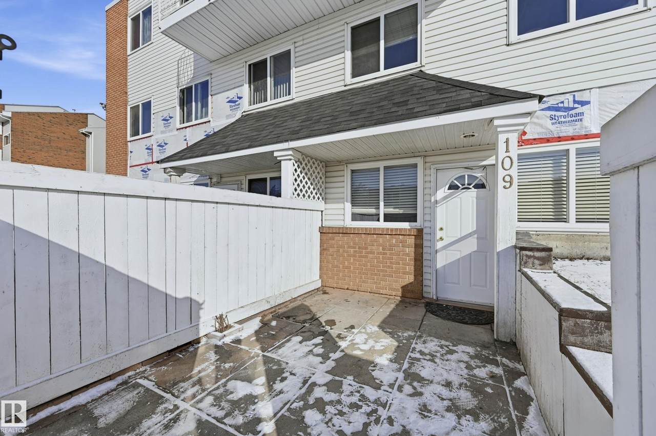 14530 52 Street - Photo 1