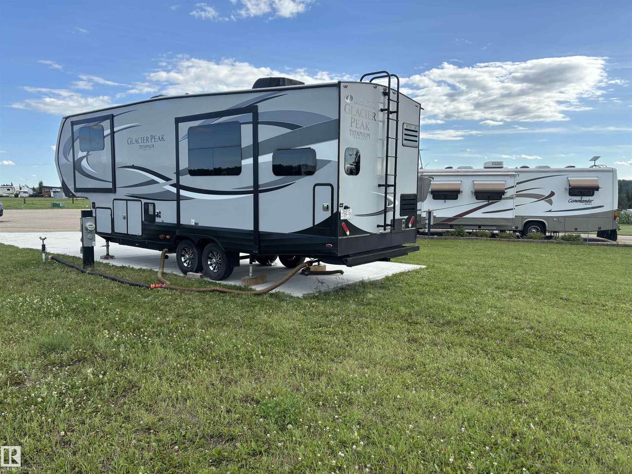 https://bt-photos.global.ssl.fastly.net/alberta/1280_boomver_1_E4483578-2.jpg