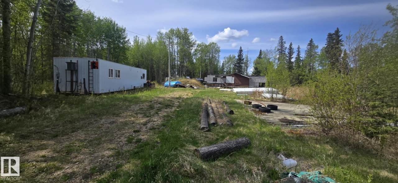 https://bt-photos.global.ssl.fastly.net/alberta/1280_boomver_1_E4484253-2.jpg