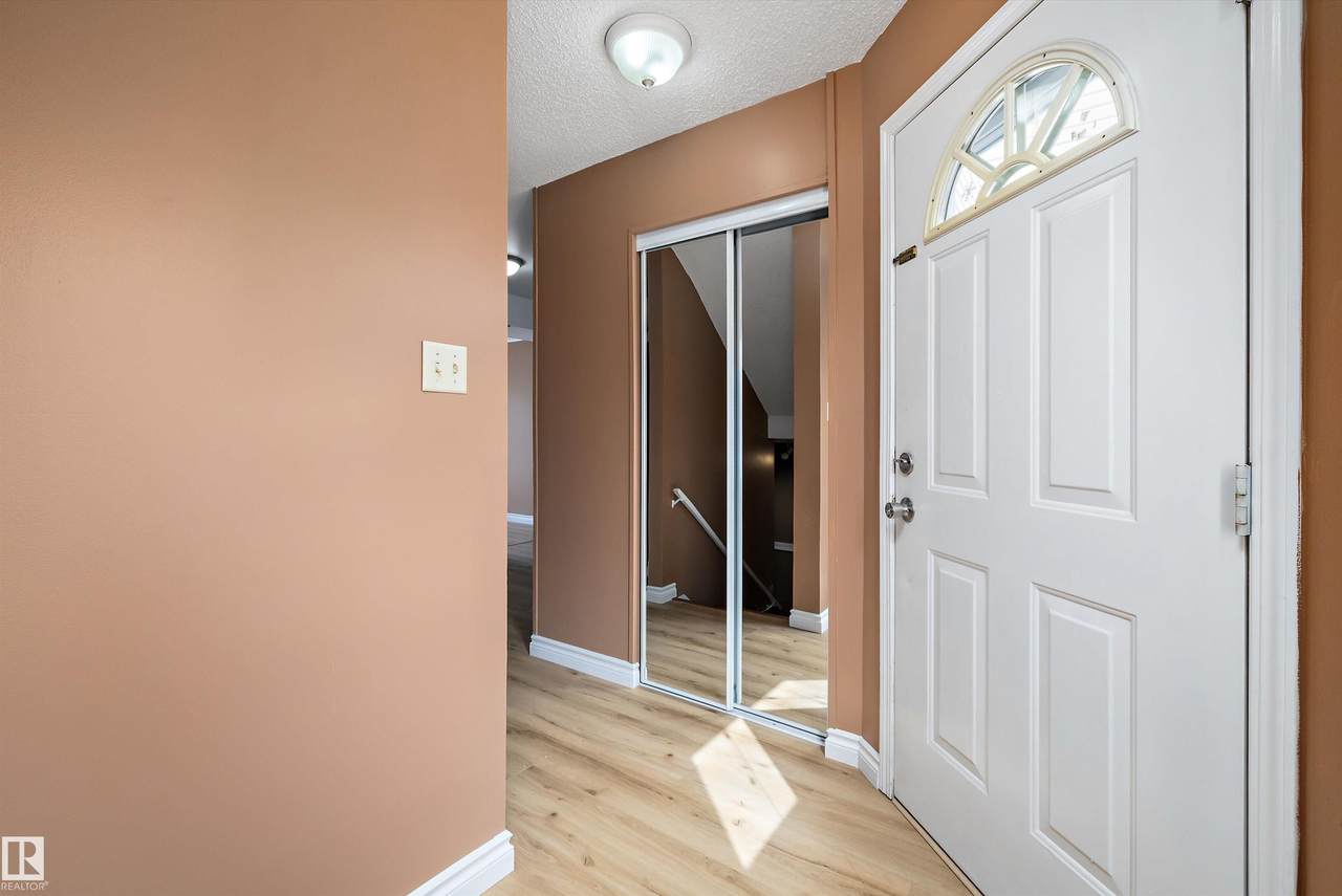 https://bt-photos.global.ssl.fastly.net/alberta/1280_boomver_1_E4484506-2.jpg