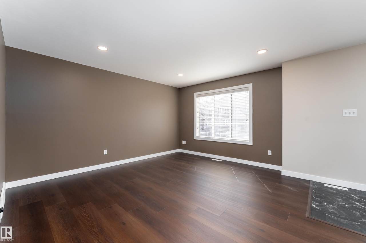 https://bt-photos.global.ssl.fastly.net/alberta/1280_boomver_1_E4485339-2.jpg