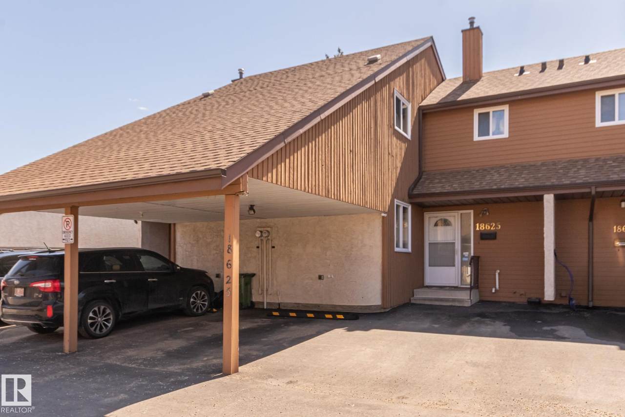18625 66 Avenue - Photo 1