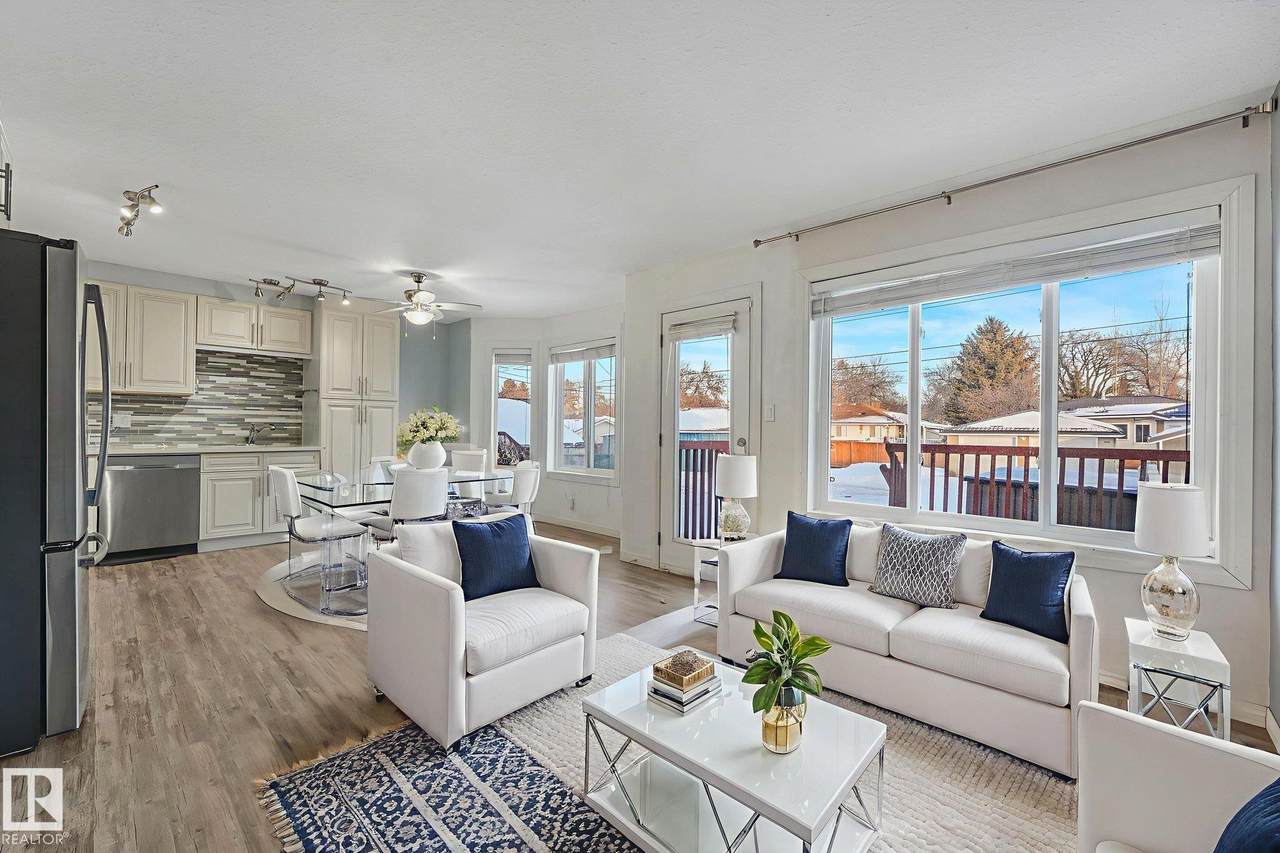 11813 43 Street - Photo 1