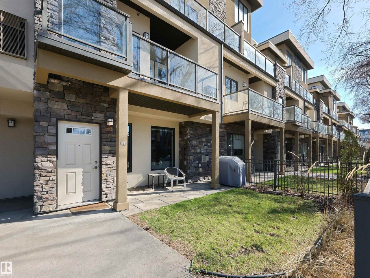 11518 76 Avenue - Photo 1