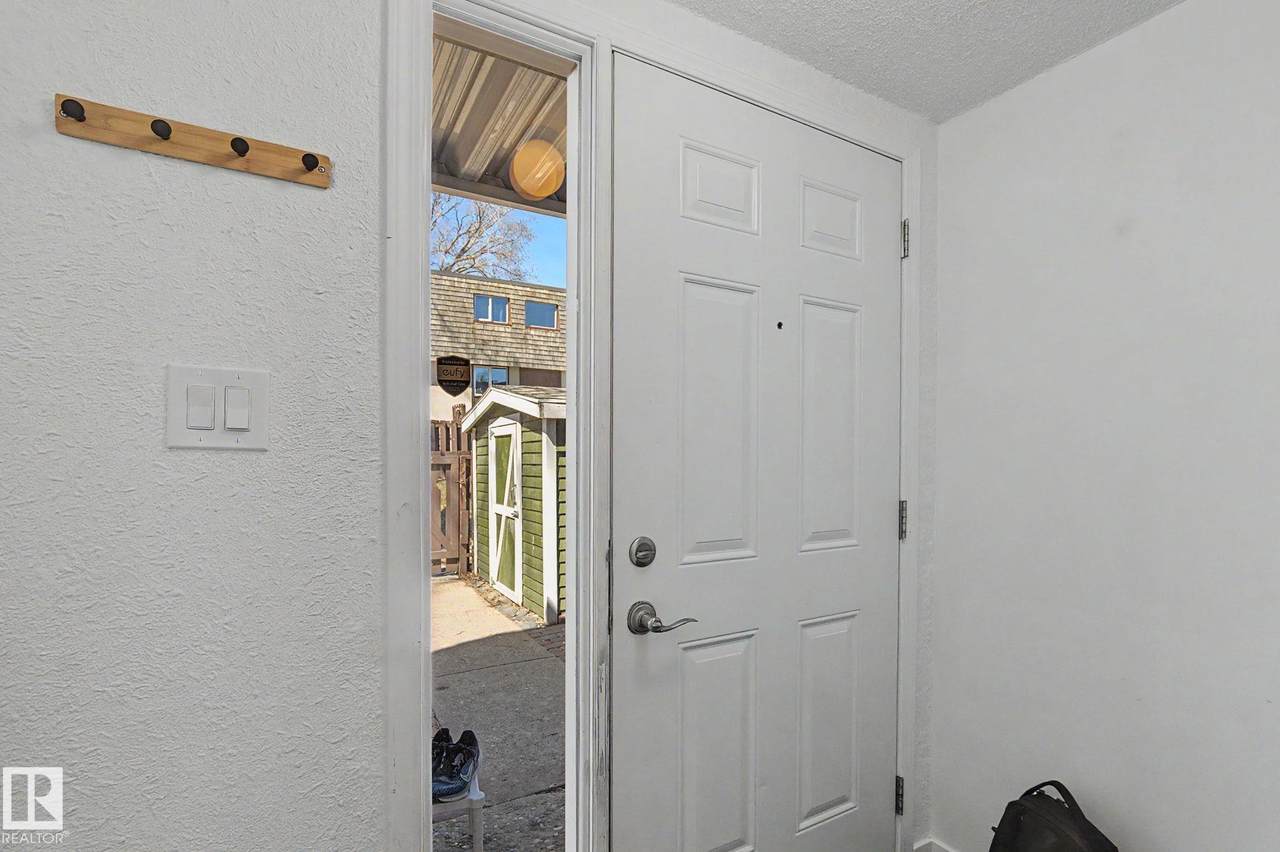 https://bt-photos.global.ssl.fastly.net/alberta/1280_boomver_1_E4485872-2.jpg