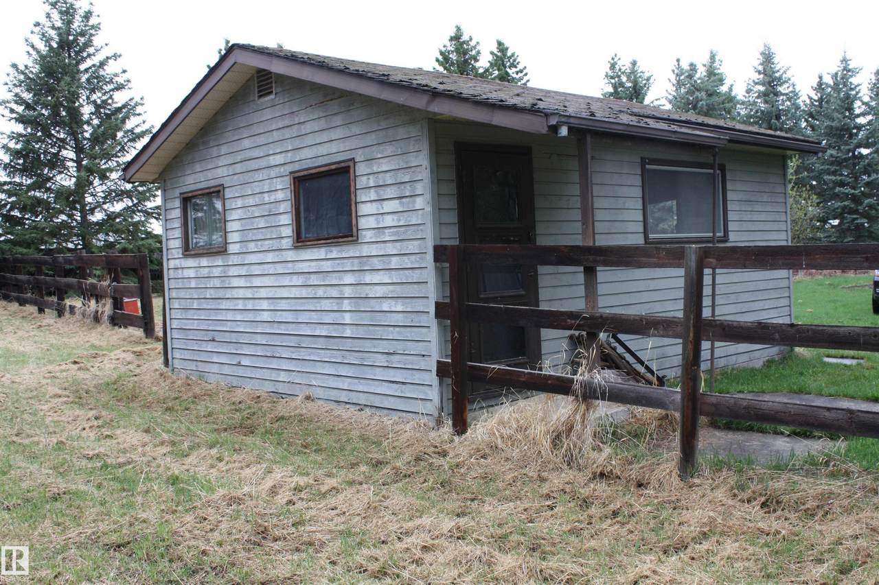 https://bt-photos.global.ssl.fastly.net/alberta/1280_boomver_1_E4486429-2.jpg