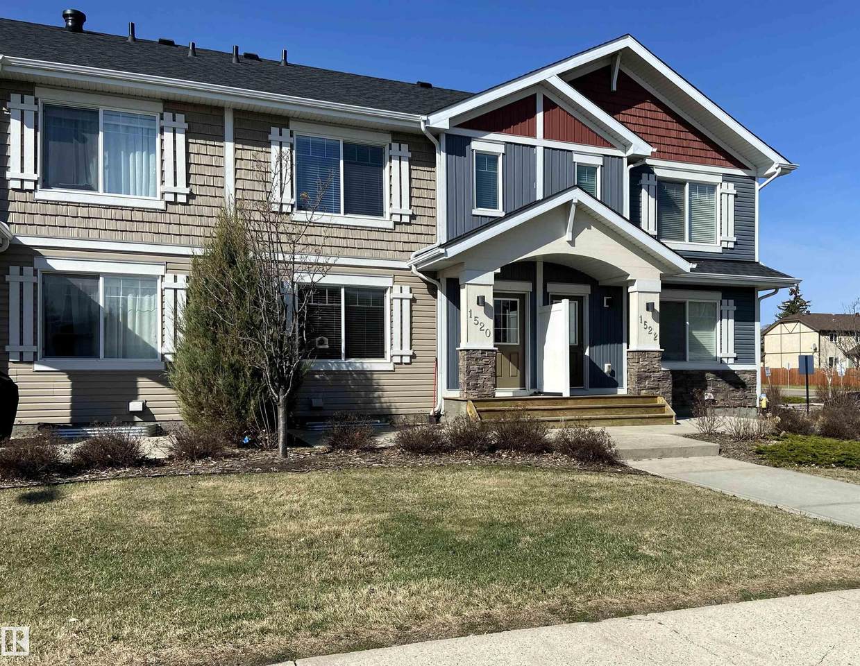 1520 105 Street - Photo 1