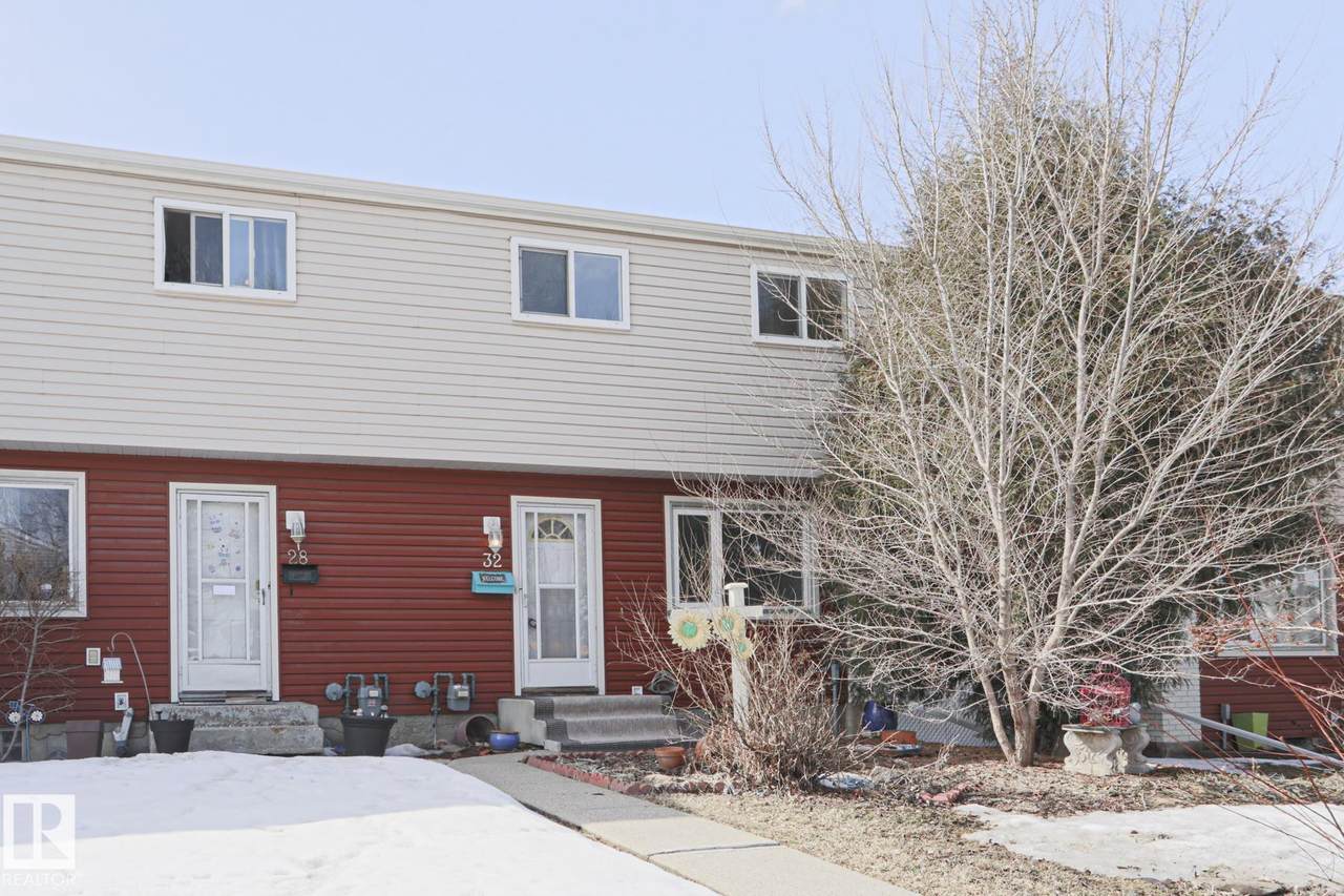 32 Habitat Crescent - Photo 1