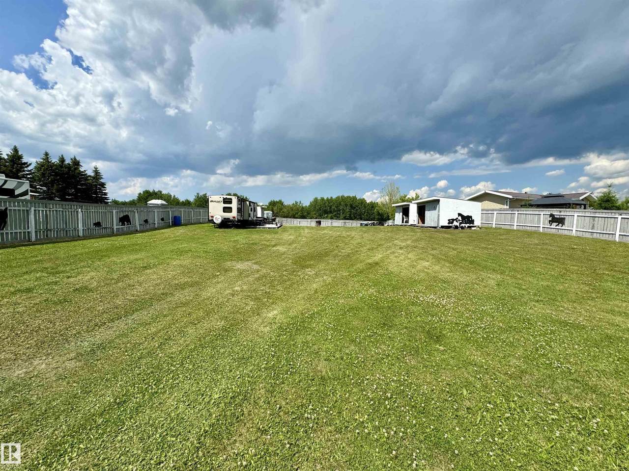 https://bt-photos.global.ssl.fastly.net/alberta/1280_boomver_1_E4487050-2.jpg