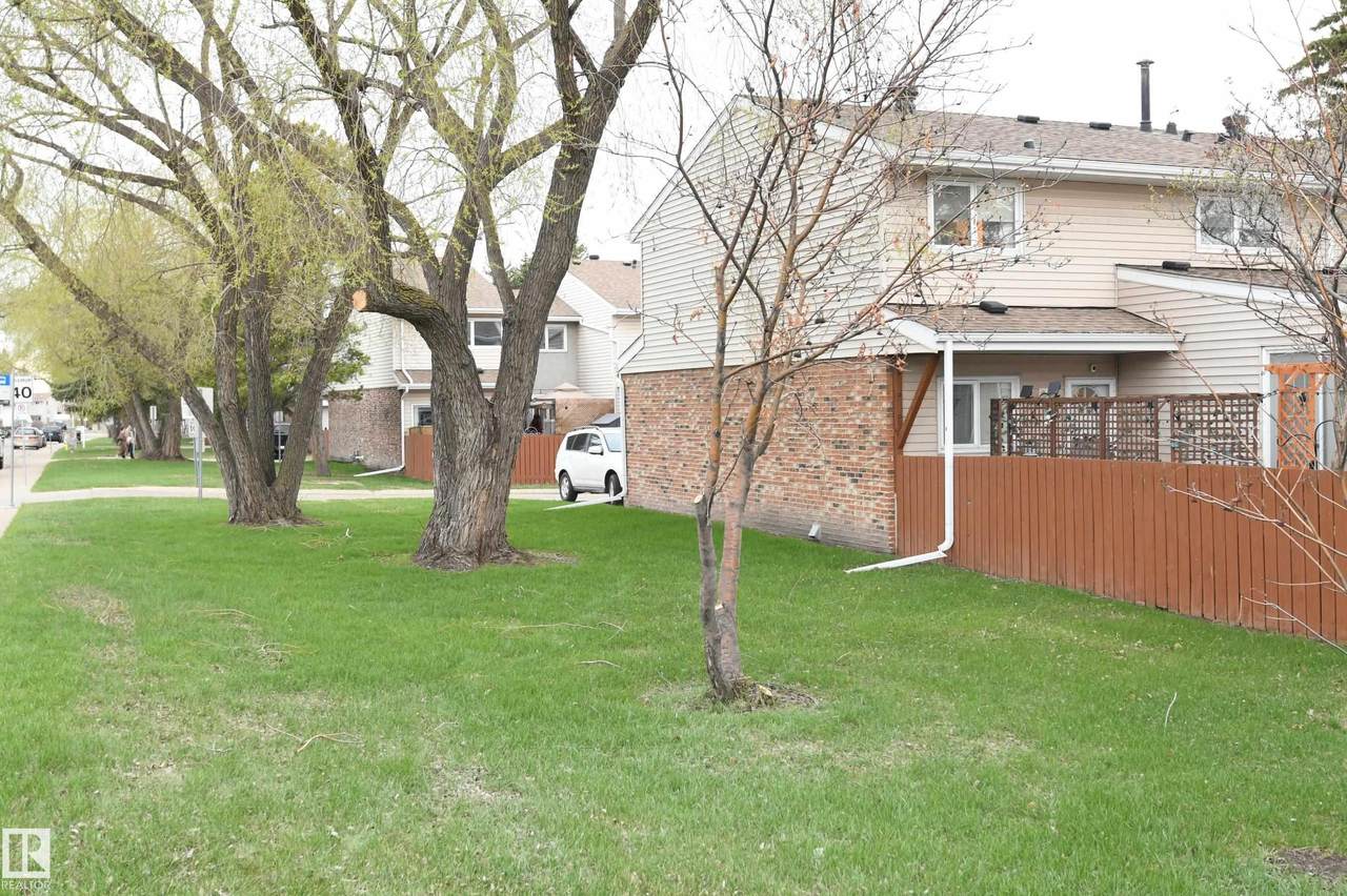 6706 36A Avenue - Photo 1