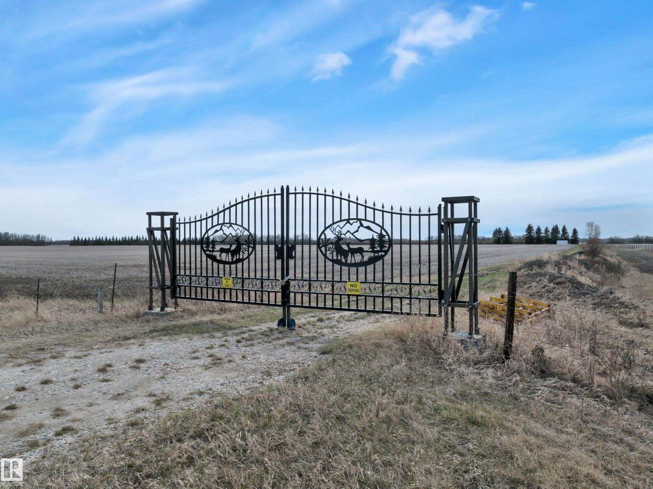 https://bt-photos.global.ssl.fastly.net/alberta/1280_boomver_1_E4487664-2.jpg