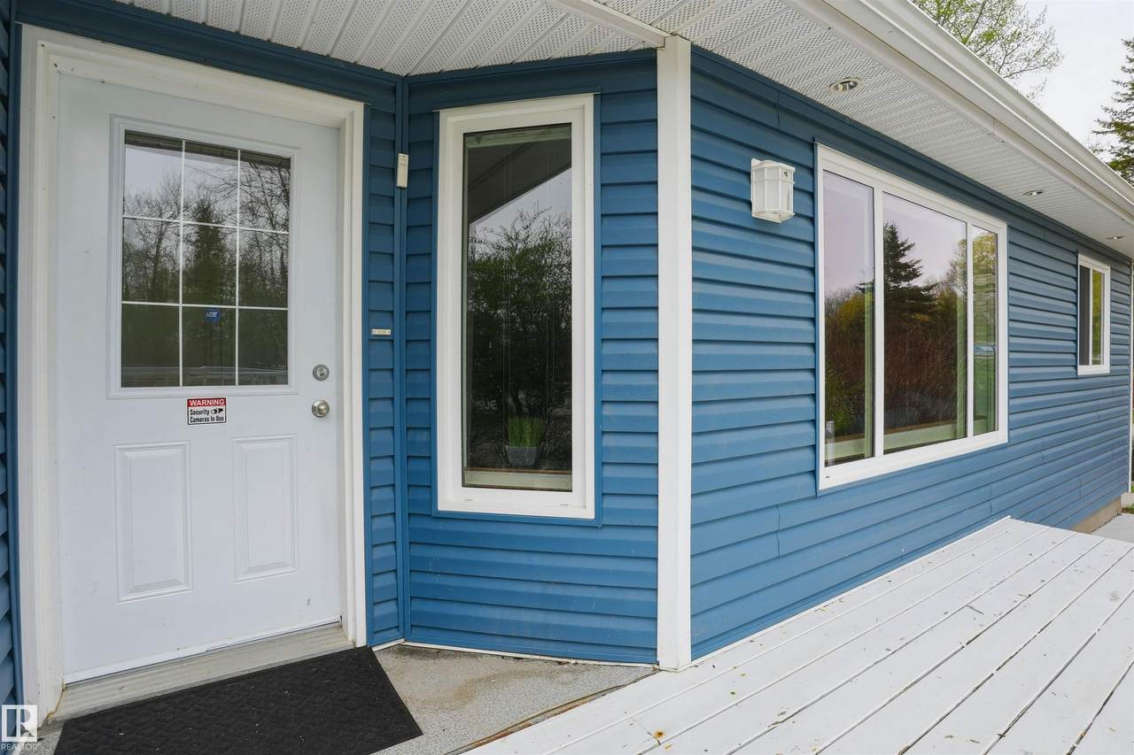 https://bt-photos.global.ssl.fastly.net/alberta/1280_boomver_1_E4487915-2.jpg