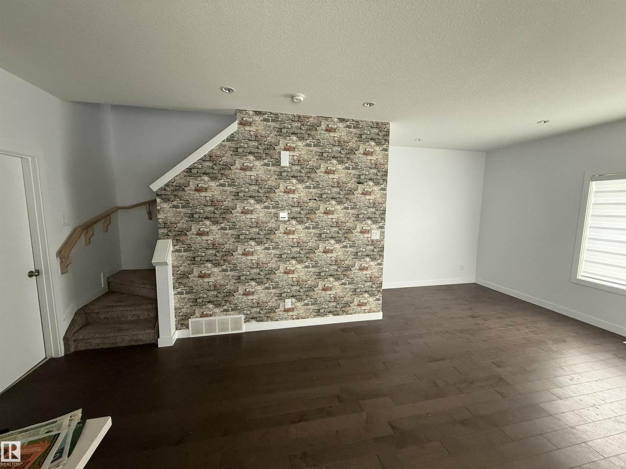 https://bt-photos.global.ssl.fastly.net/alberta/1280_boomver_1_E4488151-2.jpg