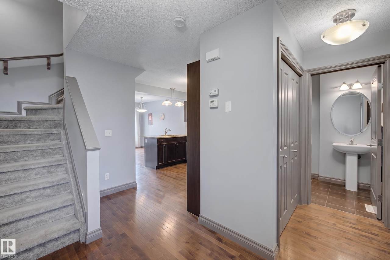 https://bt-photos.global.ssl.fastly.net/alberta/1280_boomver_1_E4488804-2.jpg