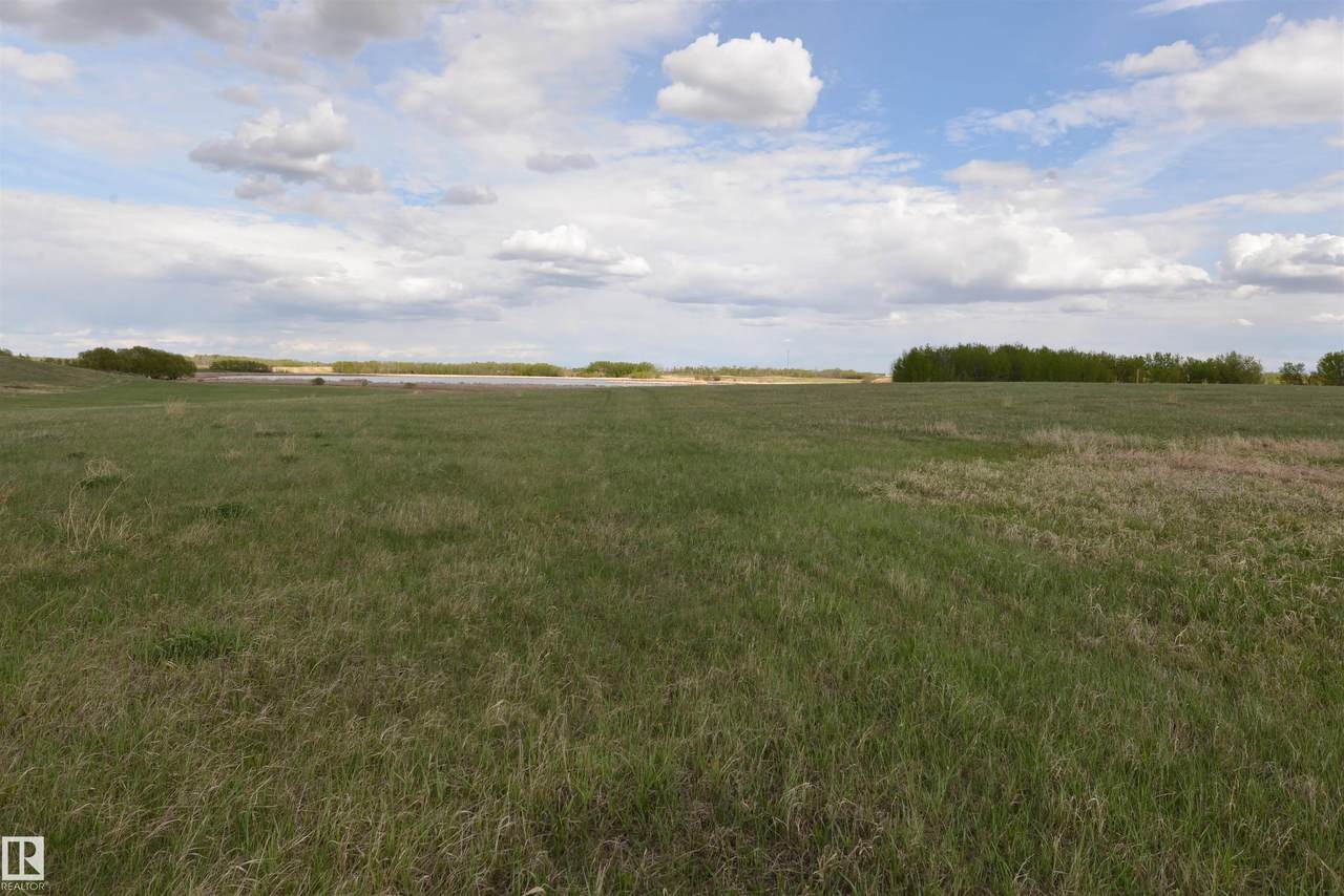 https://bt-photos.global.ssl.fastly.net/alberta/1280_boomver_1_E4489592-2.jpg