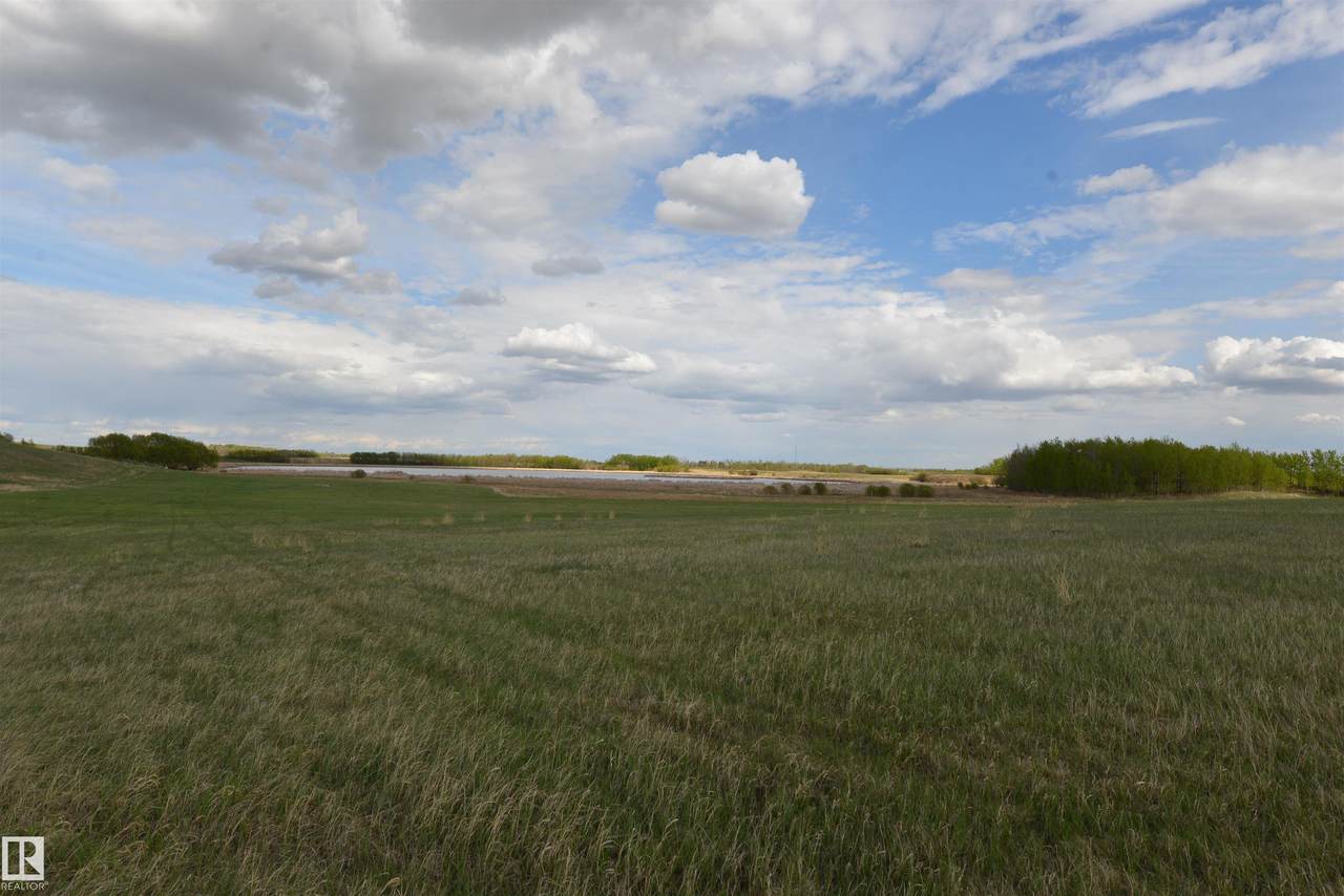 https://bt-photos.global.ssl.fastly.net/alberta/1280_boomver_1_E4489592-2.jpg