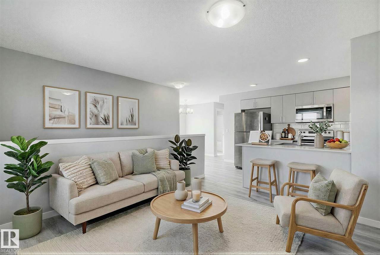 1530 Tamarack Boulevard - Photo 1