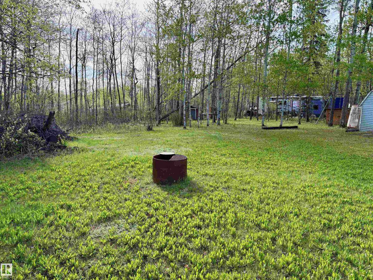 https://bt-photos.global.ssl.fastly.net/alberta/1280_boomver_1_E4489816-2.jpg