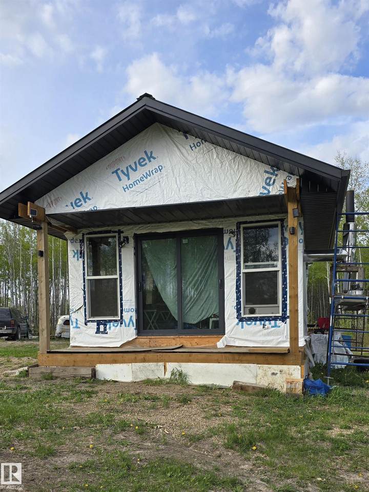 https://bt-photos.global.ssl.fastly.net/alberta/orig_boomver_1_E4489920-2.jpg