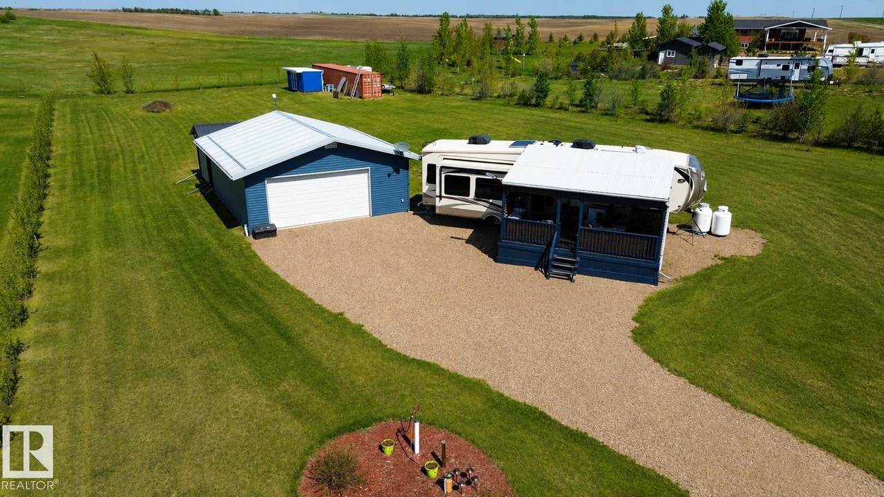 803 56316 Range Road 113 - Photo 1