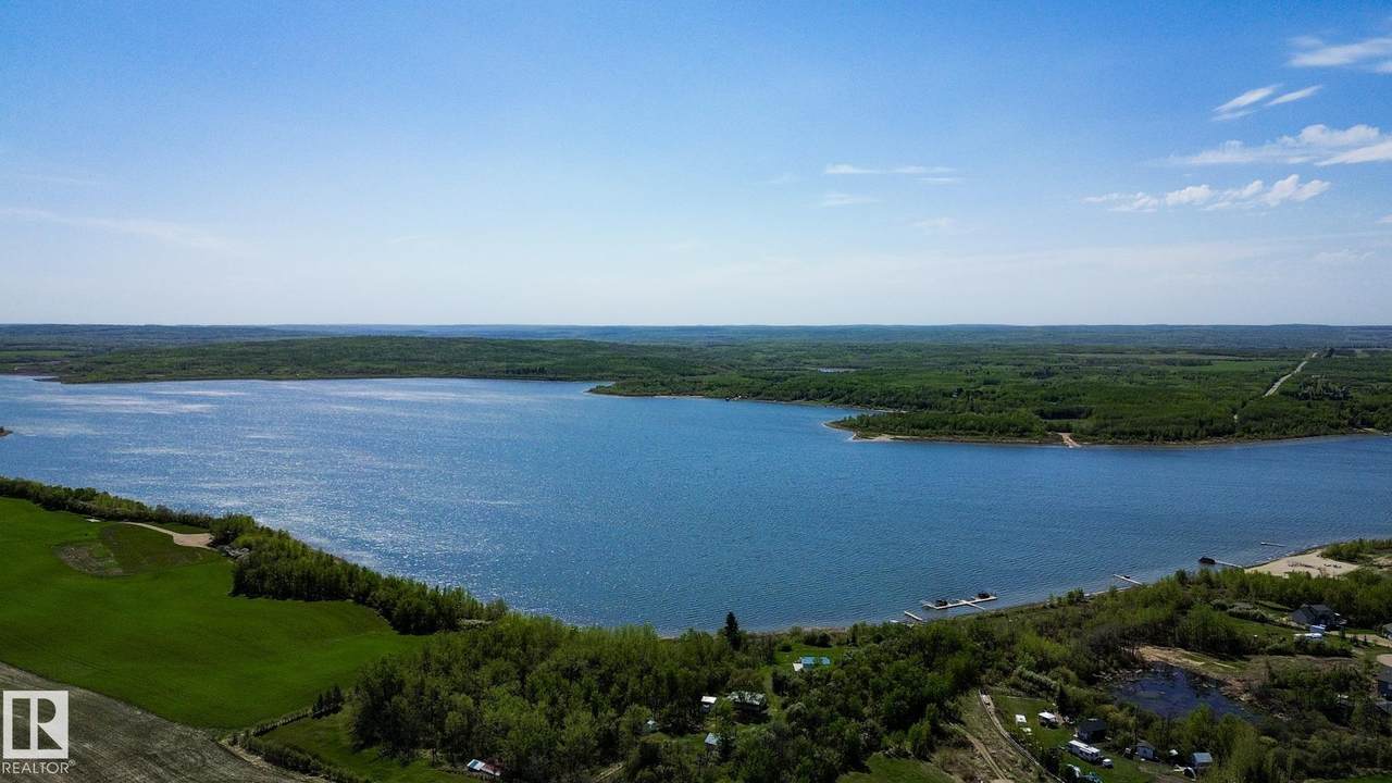 https://bt-photos.global.ssl.fastly.net/alberta/1280_boomver_1_E4490244-2.jpg
