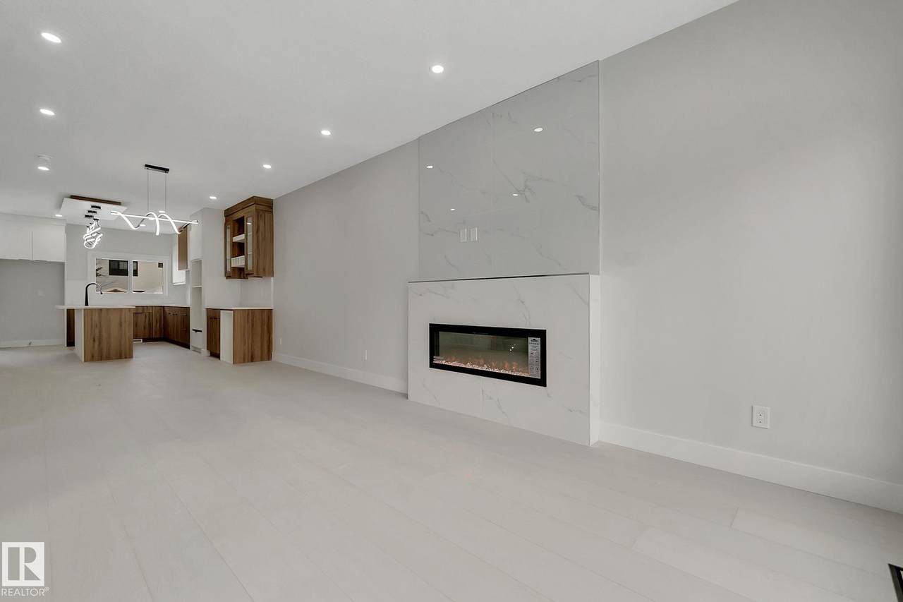 https://bt-photos.global.ssl.fastly.net/alberta/1280_boomver_1_E4490339-2.jpg
