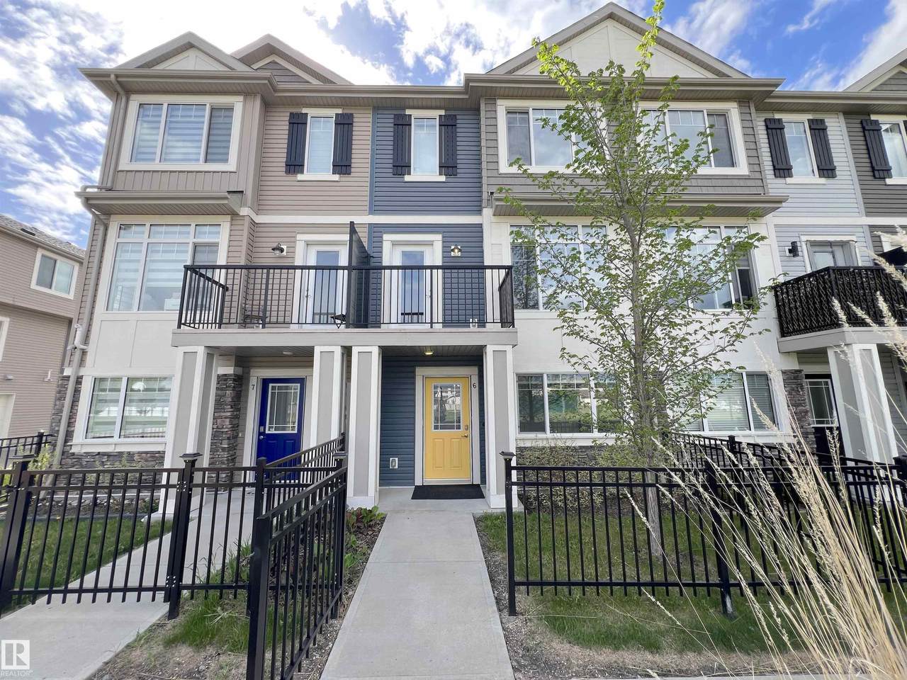 11373 12 Avenue - Photo 1