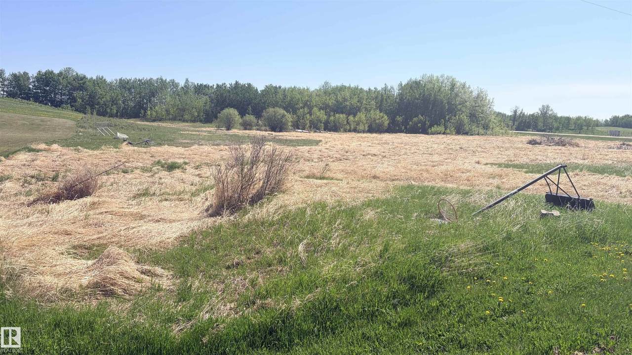 https://bt-photos.global.ssl.fastly.net/alberta/1280_boomver_1_E4490736-2.jpg