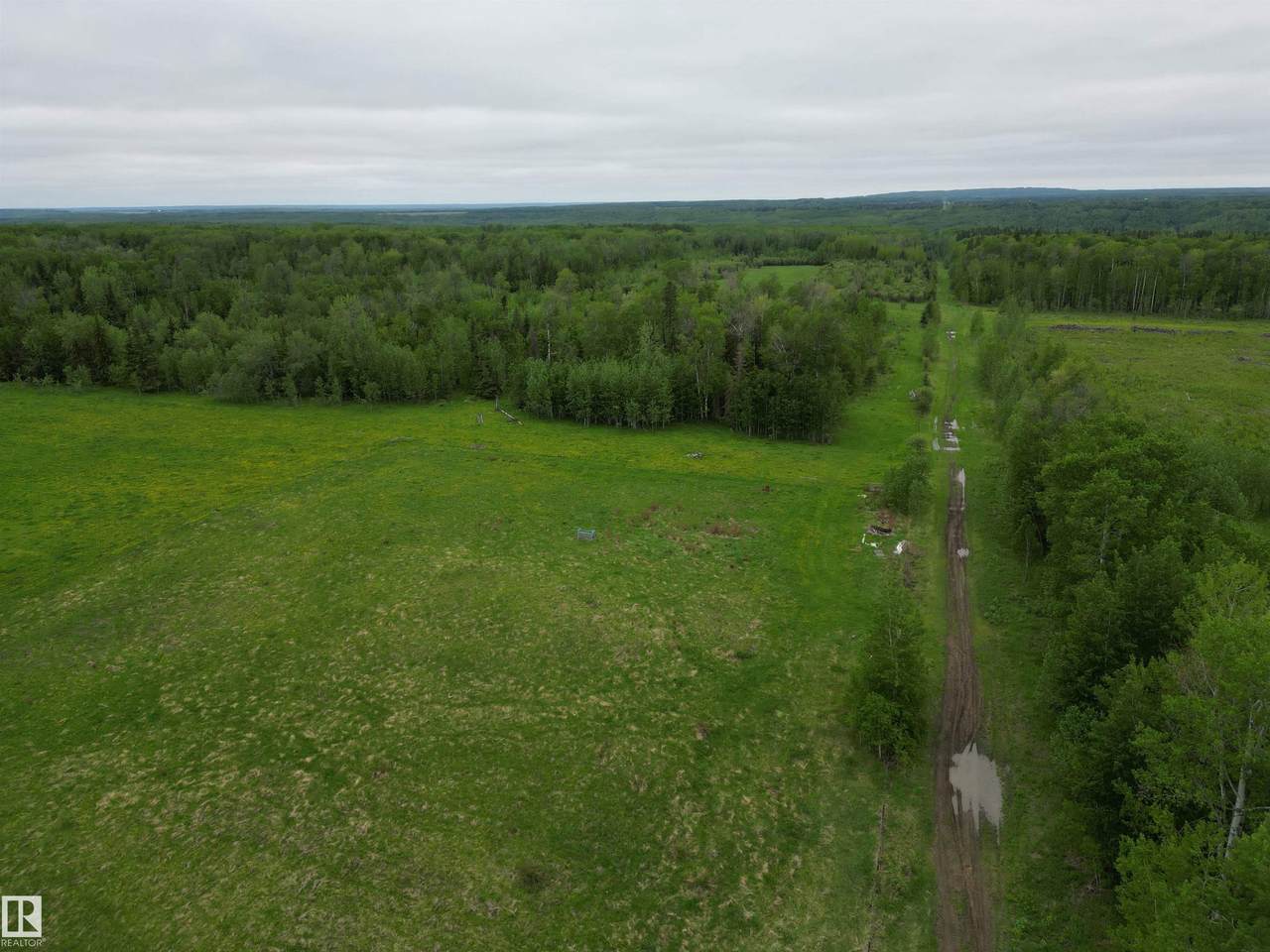 https://bt-photos.global.ssl.fastly.net/alberta/1280_boomver_1_E4491915-2.jpg