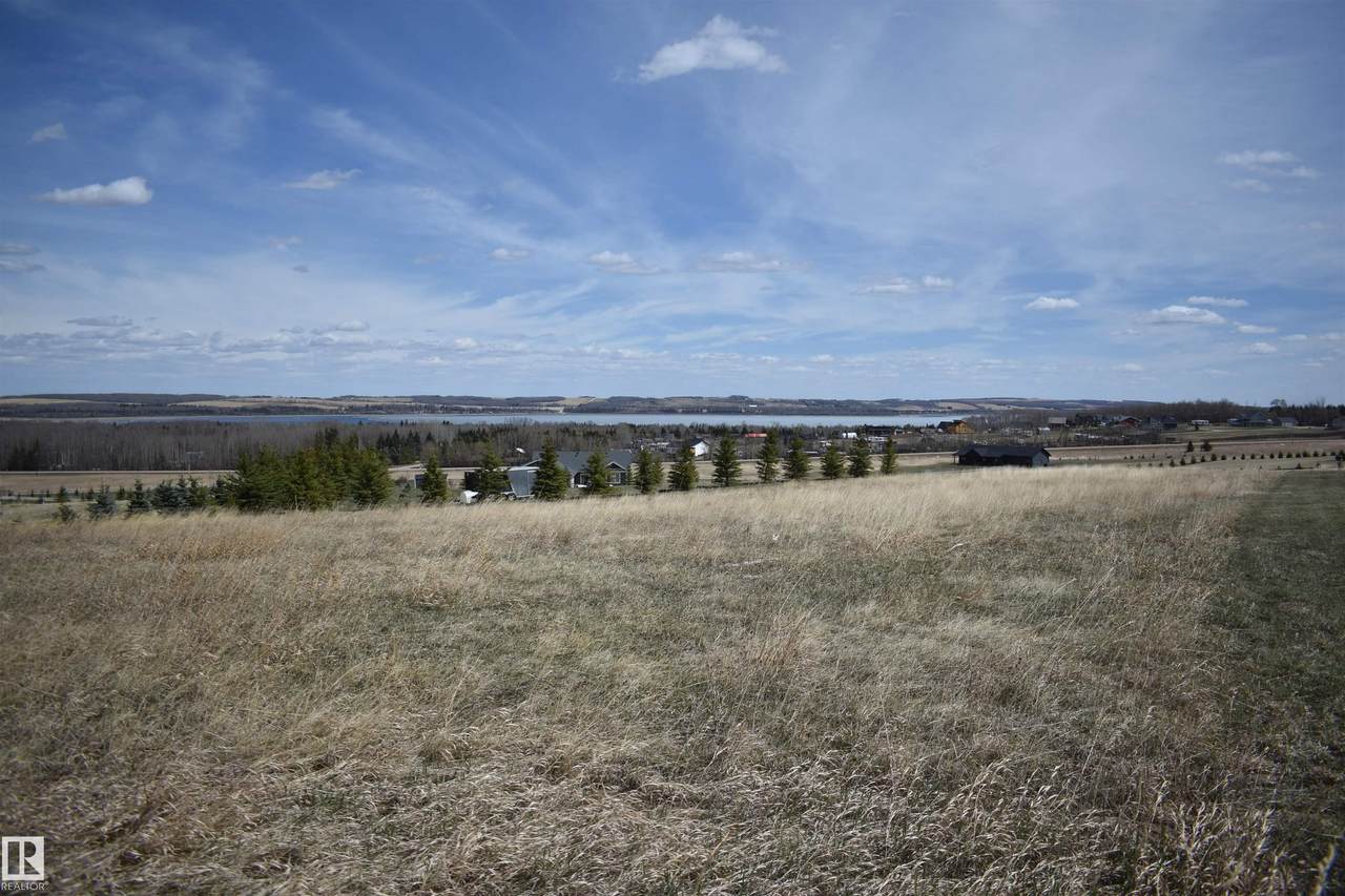 133 Bruhn Boulevard - Photo 1