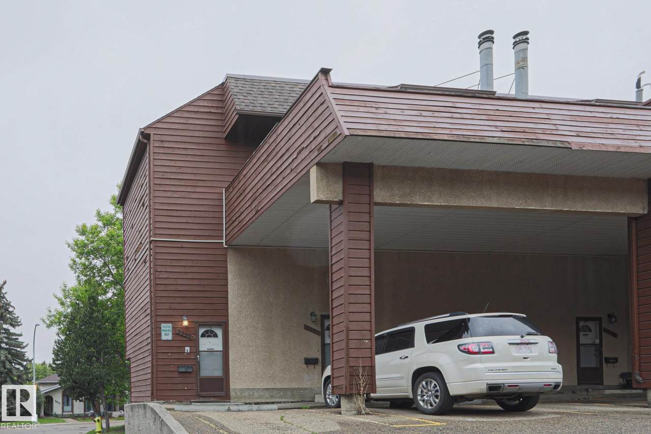 3959 62 Street - Photo 1