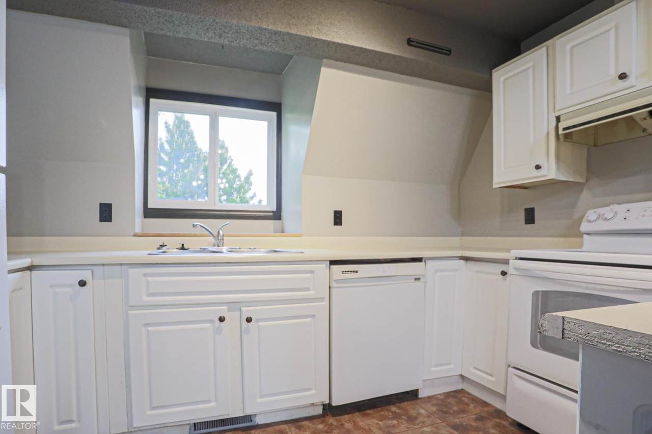 https://bt-photos.global.ssl.fastly.net/alberta/1280_boomver_1_E4492383-2.jpg