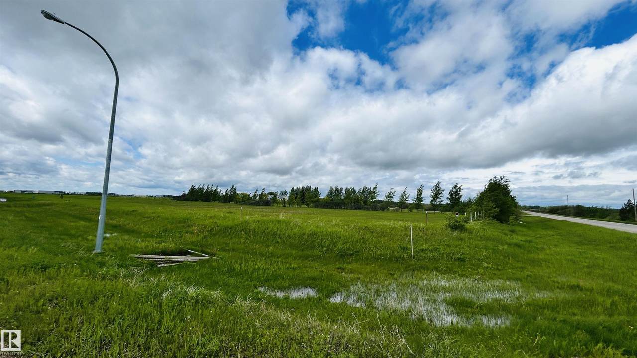 https://bt-photos.global.ssl.fastly.net/alberta/1280_boomver_1_E4492536-2.jpg