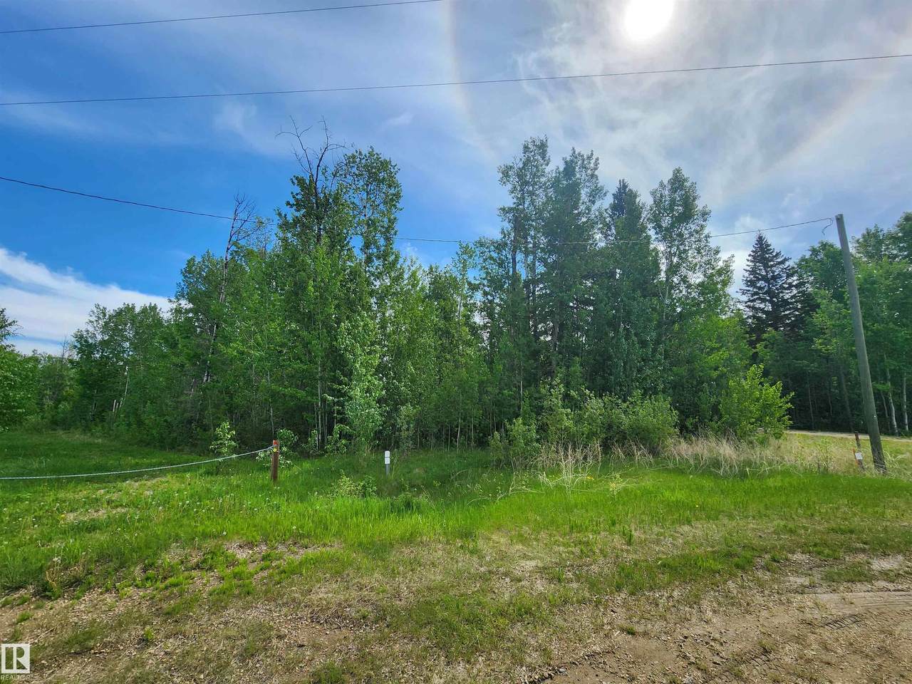 https://bt-photos.global.ssl.fastly.net/alberta/1280_boomver_1_E4492785-2.jpg