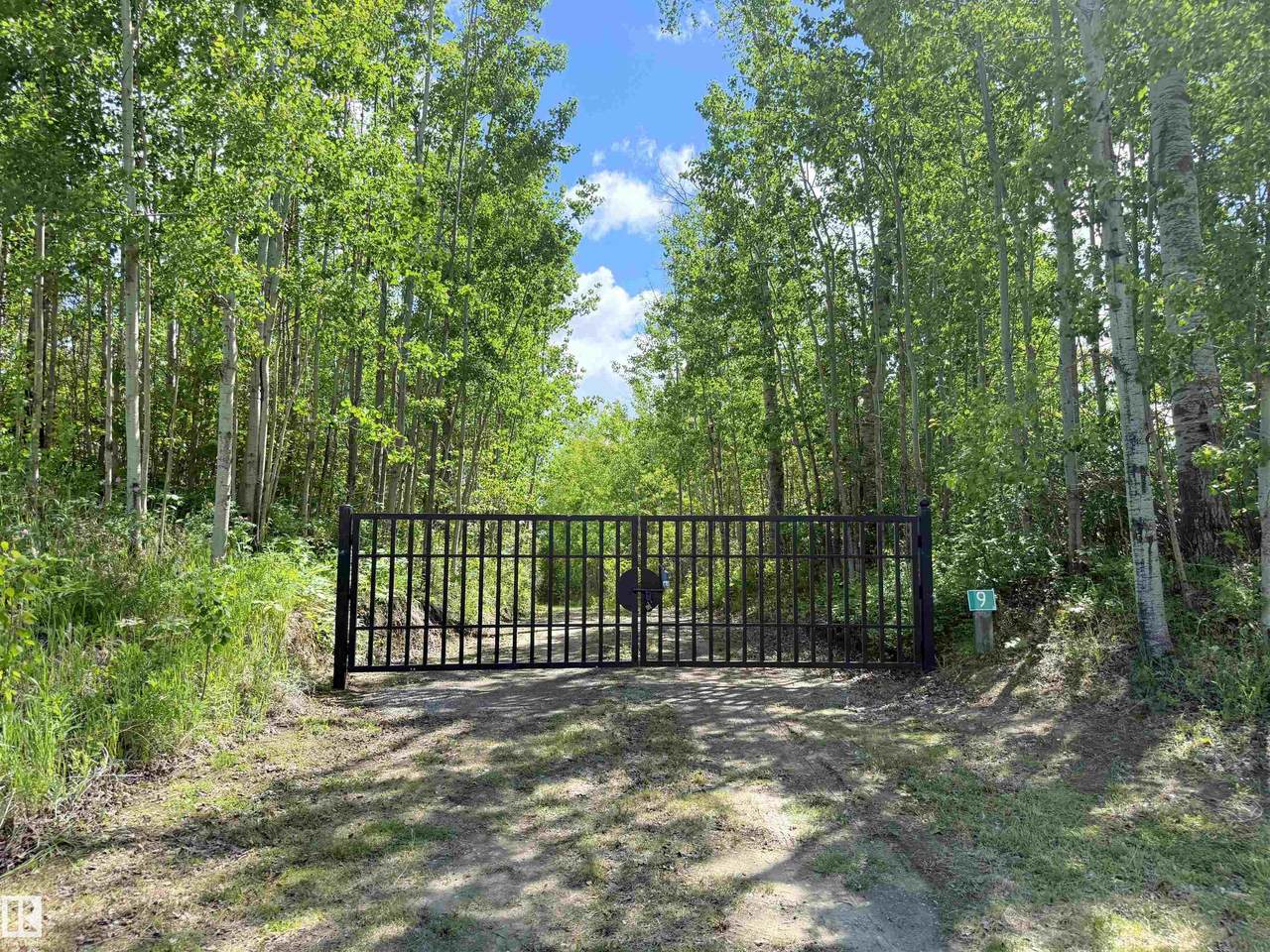 https://bt-photos.global.ssl.fastly.net/alberta/1280_boomver_1_E4493676-2.jpg