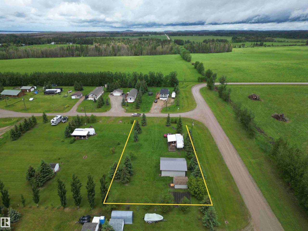 https://bt-photos.global.ssl.fastly.net/alberta/1280_boomver_1_E4494429-2.jpg