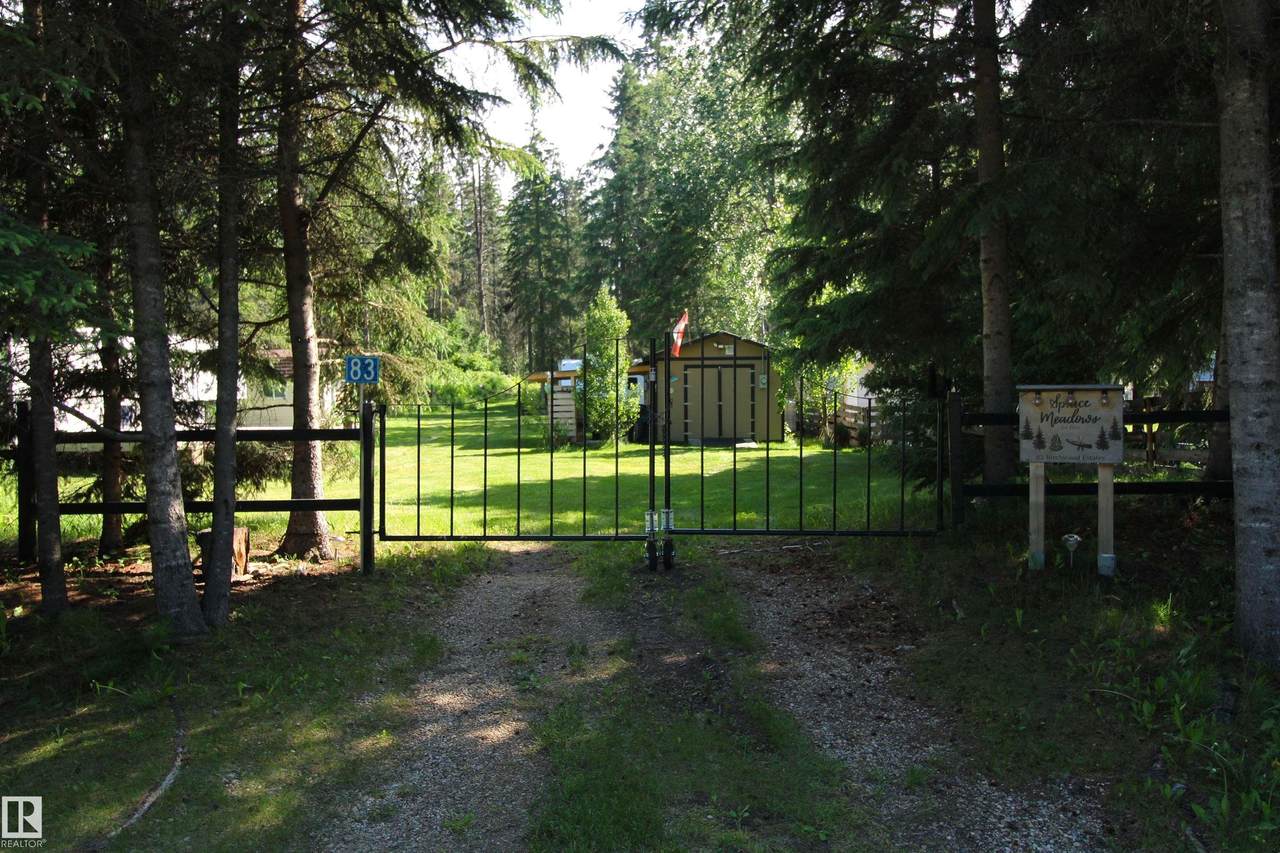 4418 Hwy 633 - Photo 1