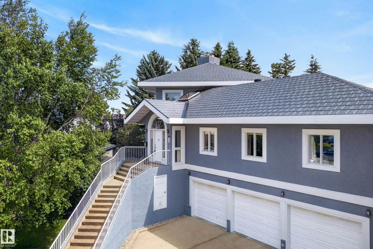 17 High Ridge Crescent - Photo 1