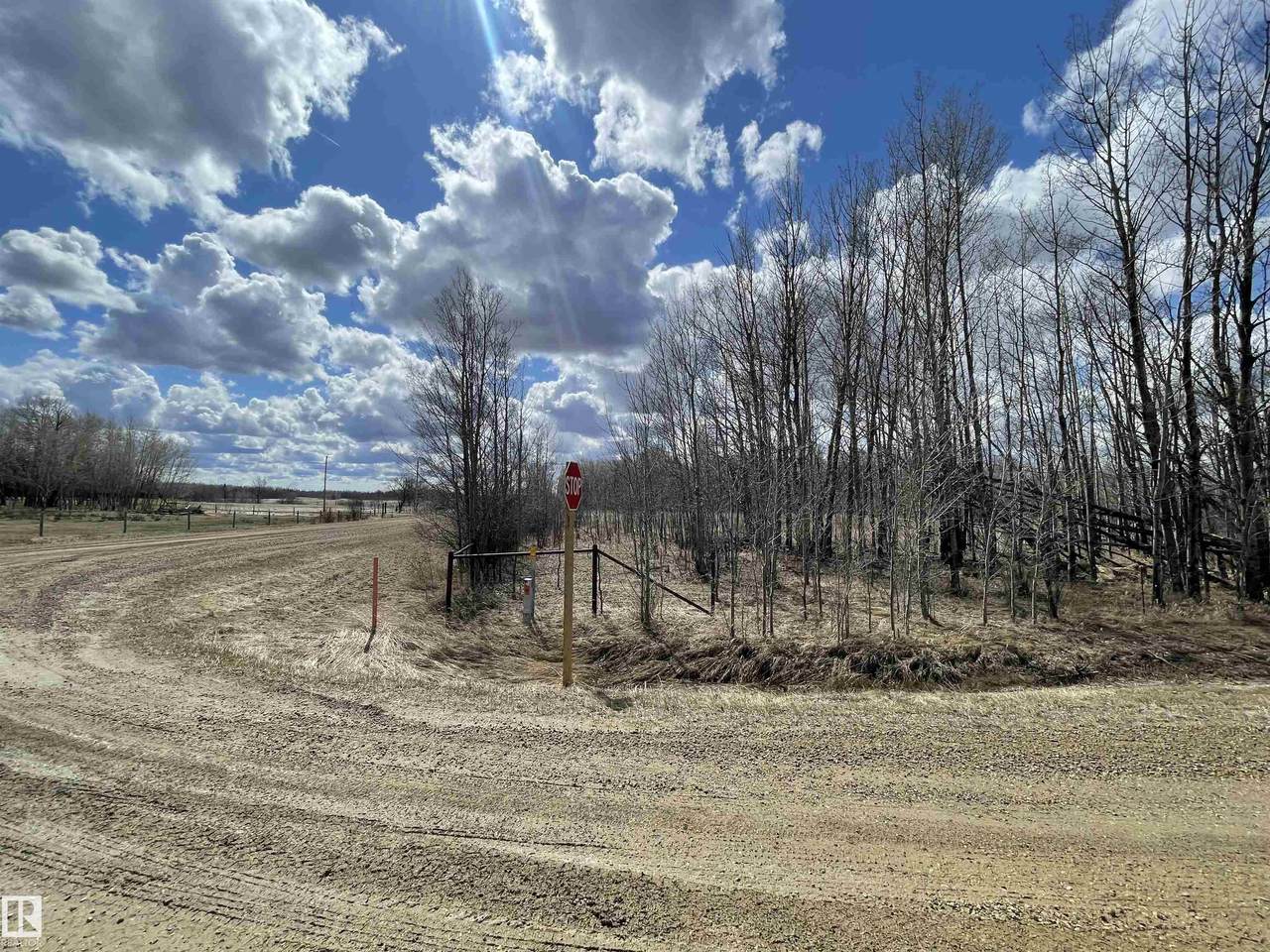 https://bt-photos.global.ssl.fastly.net/alberta/1280_boomver_1_E4497210-2.jpg