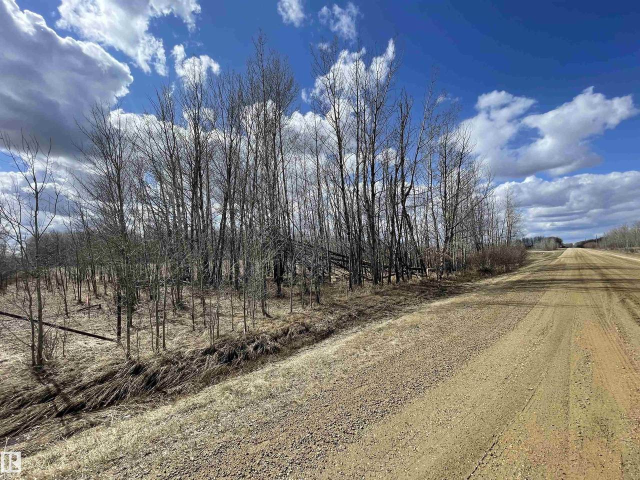 https://bt-photos.global.ssl.fastly.net/alberta/1280_boomver_1_E4497210-2.jpg