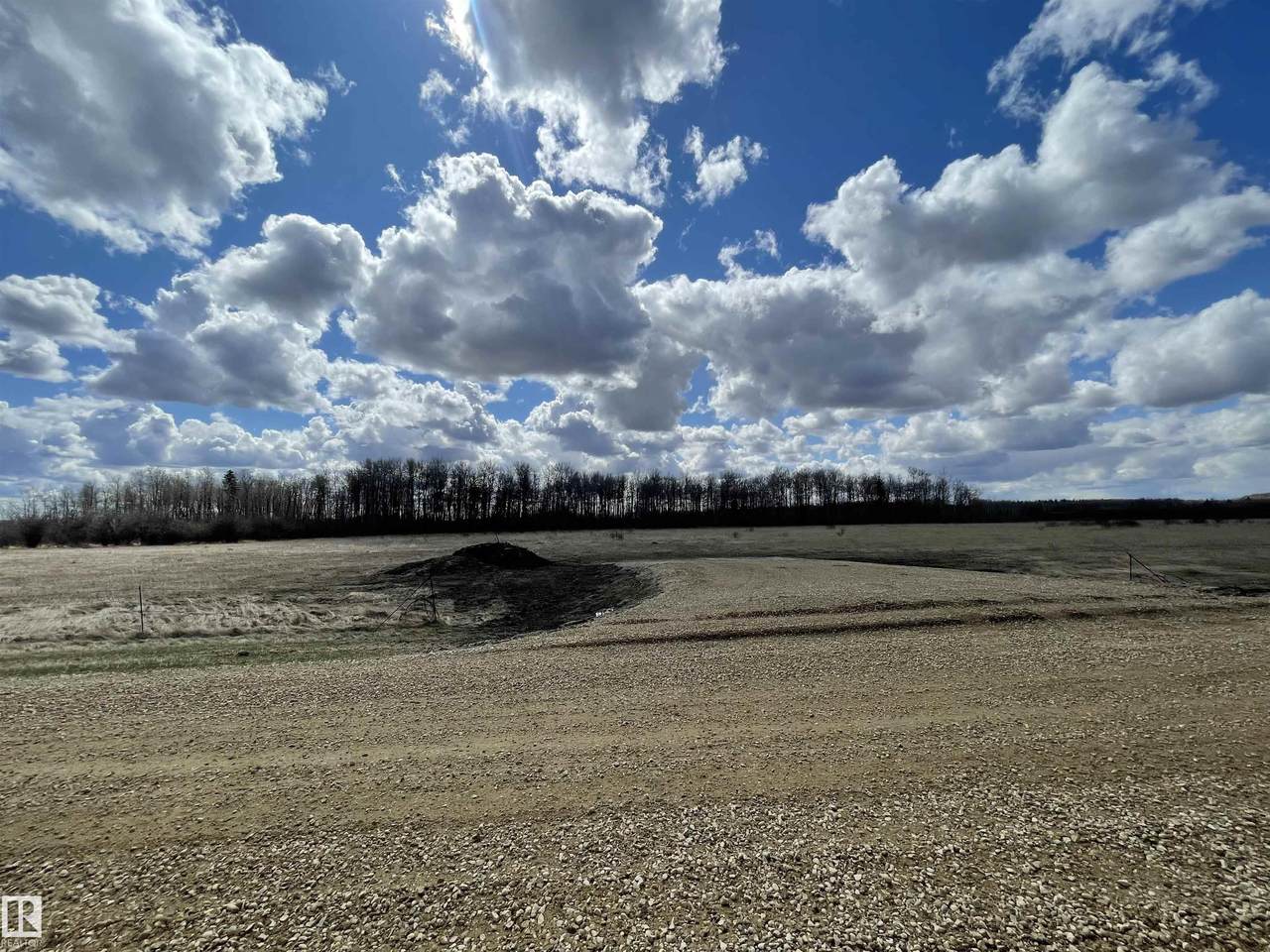 https://bt-photos.global.ssl.fastly.net/alberta/1280_boomver_1_E4497210-2.jpg
