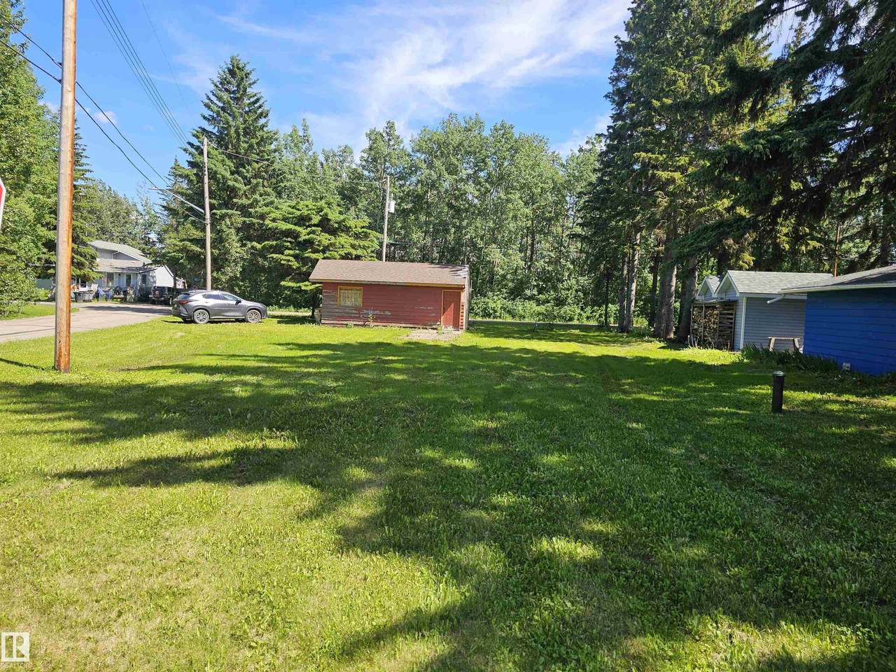 5219 47A Avenue - Photo 1