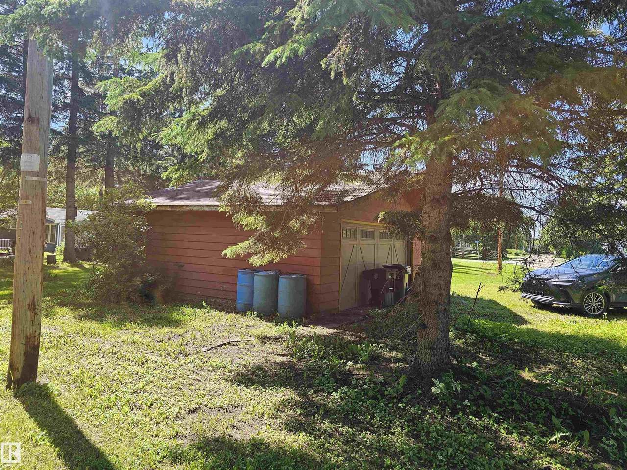 https://bt-photos.global.ssl.fastly.net/alberta/1280_boomver_1_E4497553-2.jpg