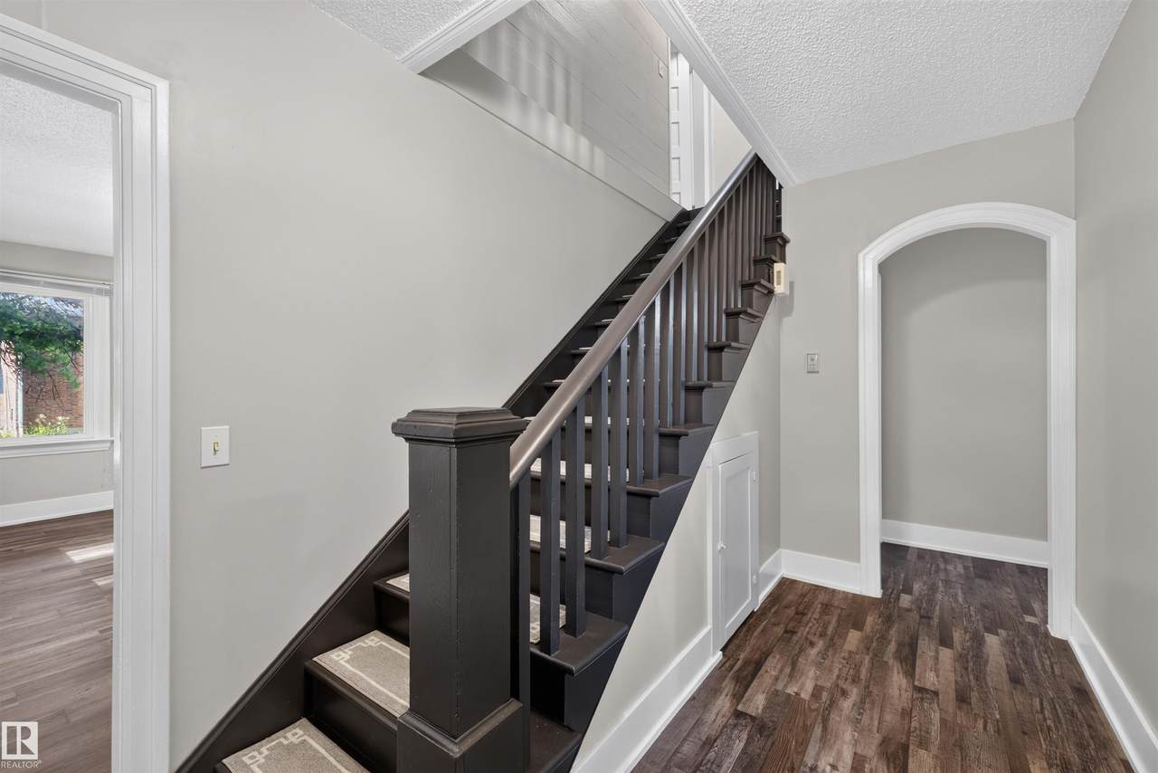 https://bt-photos.global.ssl.fastly.net/alberta/1280_boomver_1_E4497710-2.jpg