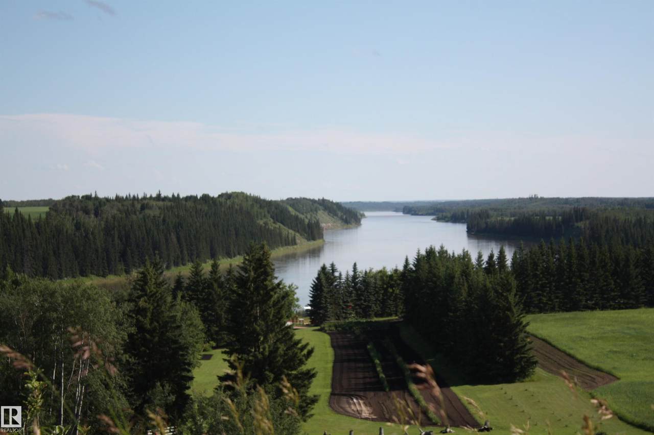 https://bt-photos.global.ssl.fastly.net/alberta/1280_boomver_1_E4498486-2.jpg