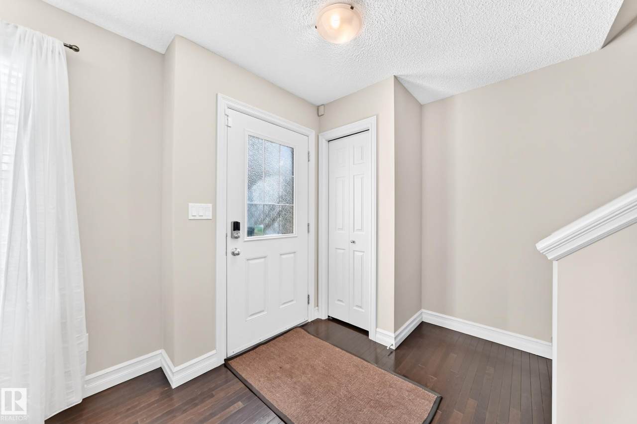 https://bt-photos.global.ssl.fastly.net/alberta/1280_boomver_1_E4498813-2.jpg