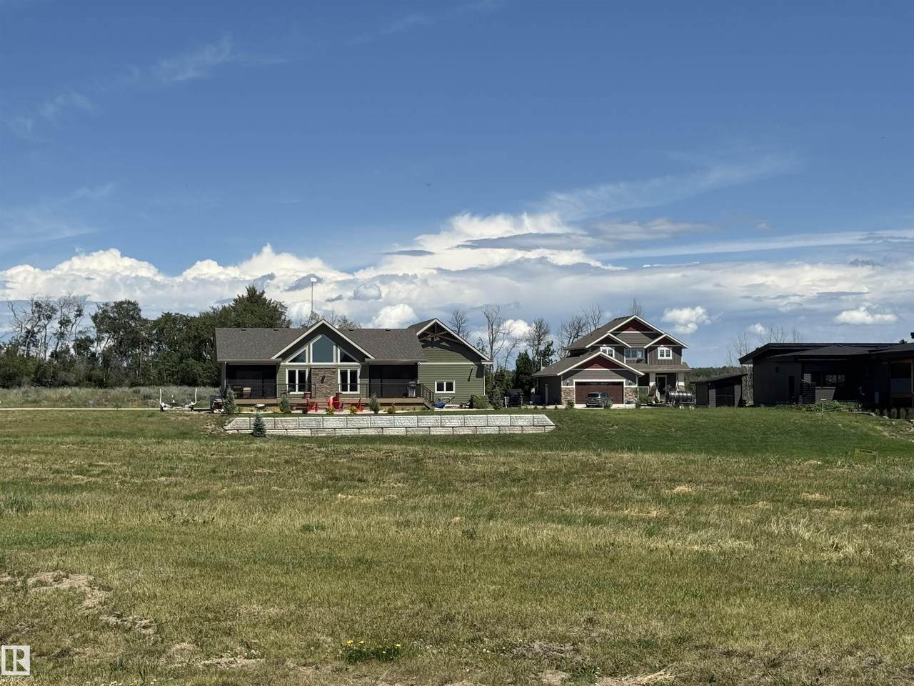 https://bt-photos.global.ssl.fastly.net/alberta/1280_boomver_1_E4498963-2.jpg