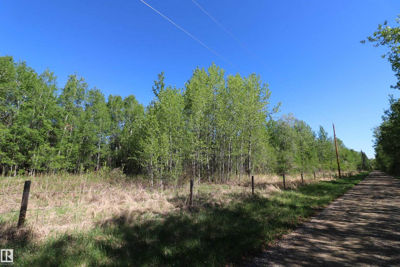https://bt-photos.global.ssl.fastly.net/alberta/1280_boomver_1_E4499109-2.jpg